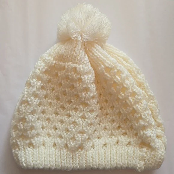 Vintage 70s 80s Knit Hat Pom Pom Pale Ivory Soft Off White - Picture 2 of 7